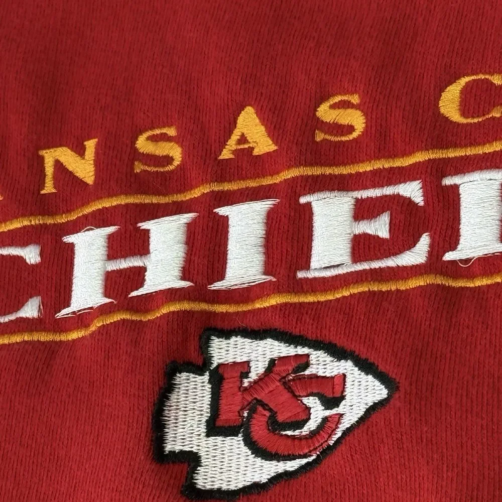 VTG Pro Edge NFL Kansas City Chiefs Sweatshirt Men L Center Embroidered Spellout